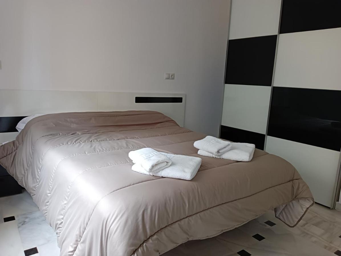 Apartment En Urb Primera Linea De Playa Málaga